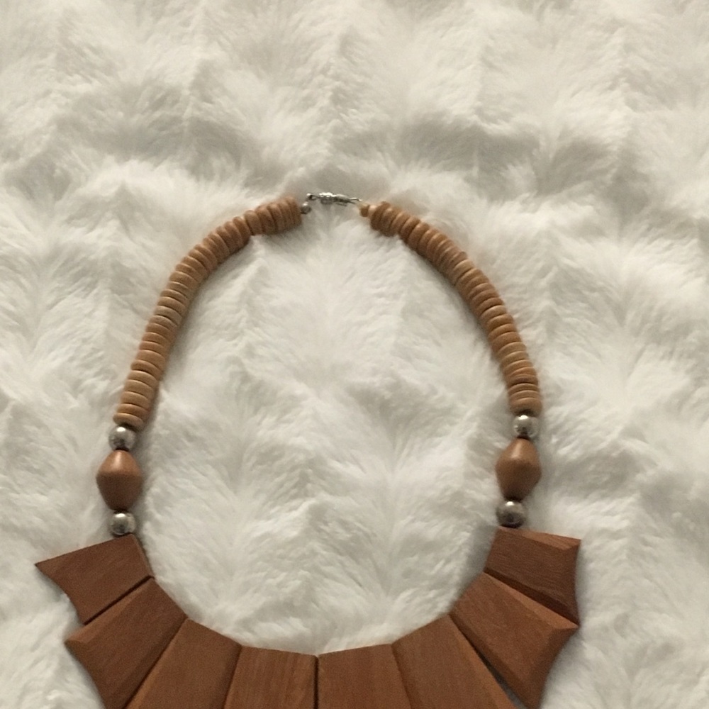 Exclusive handcrafted necklace 🌴🌴🌴🌴🌴 - Picture 4 of 6